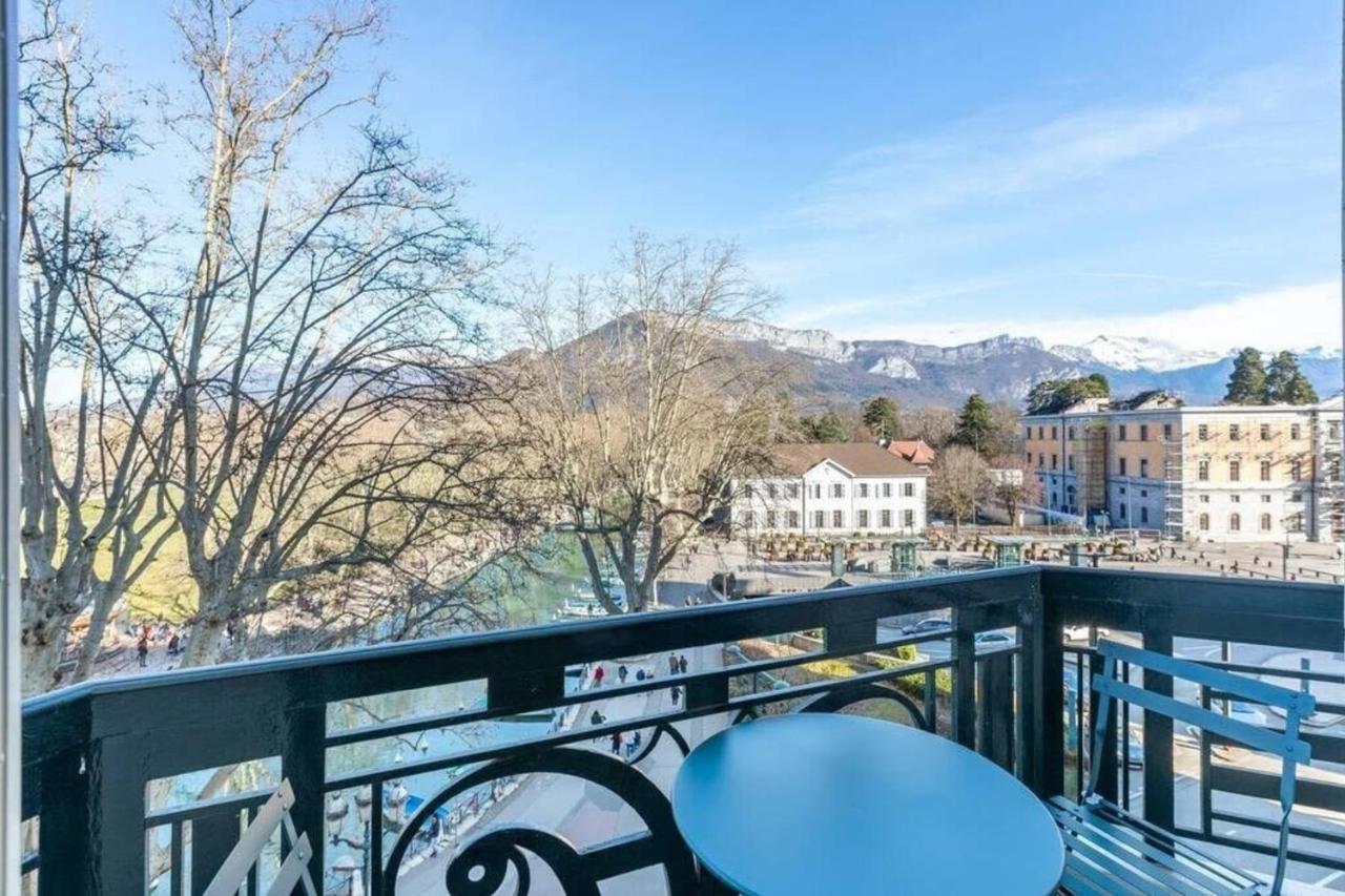 The Red Heart Of Annecy - Beautiful Apartment For 4 People Εξωτερικό φωτογραφία